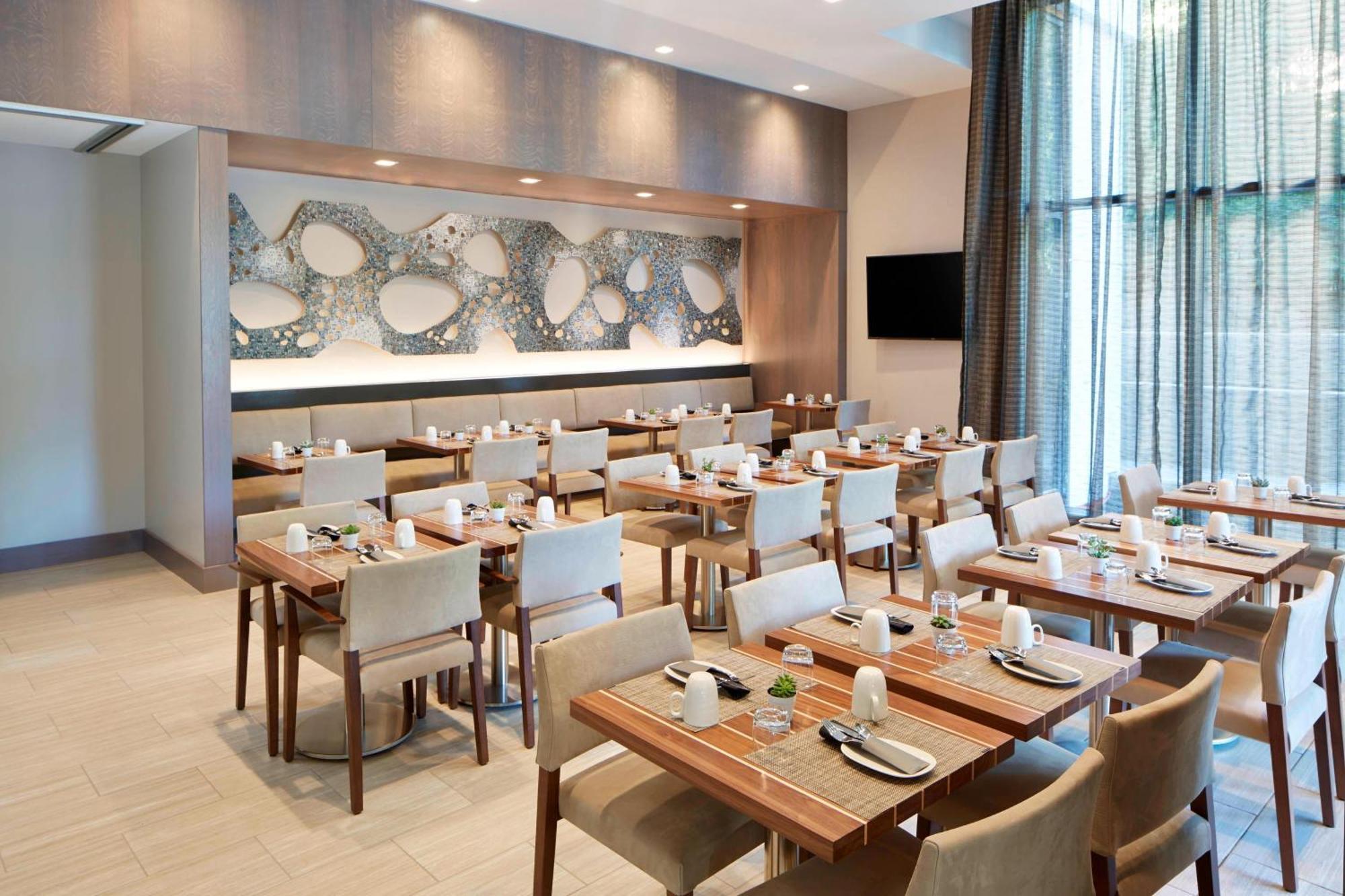 Ac Hotel By Marriott Seattle Bellevue/Downtown Экстерьер фото