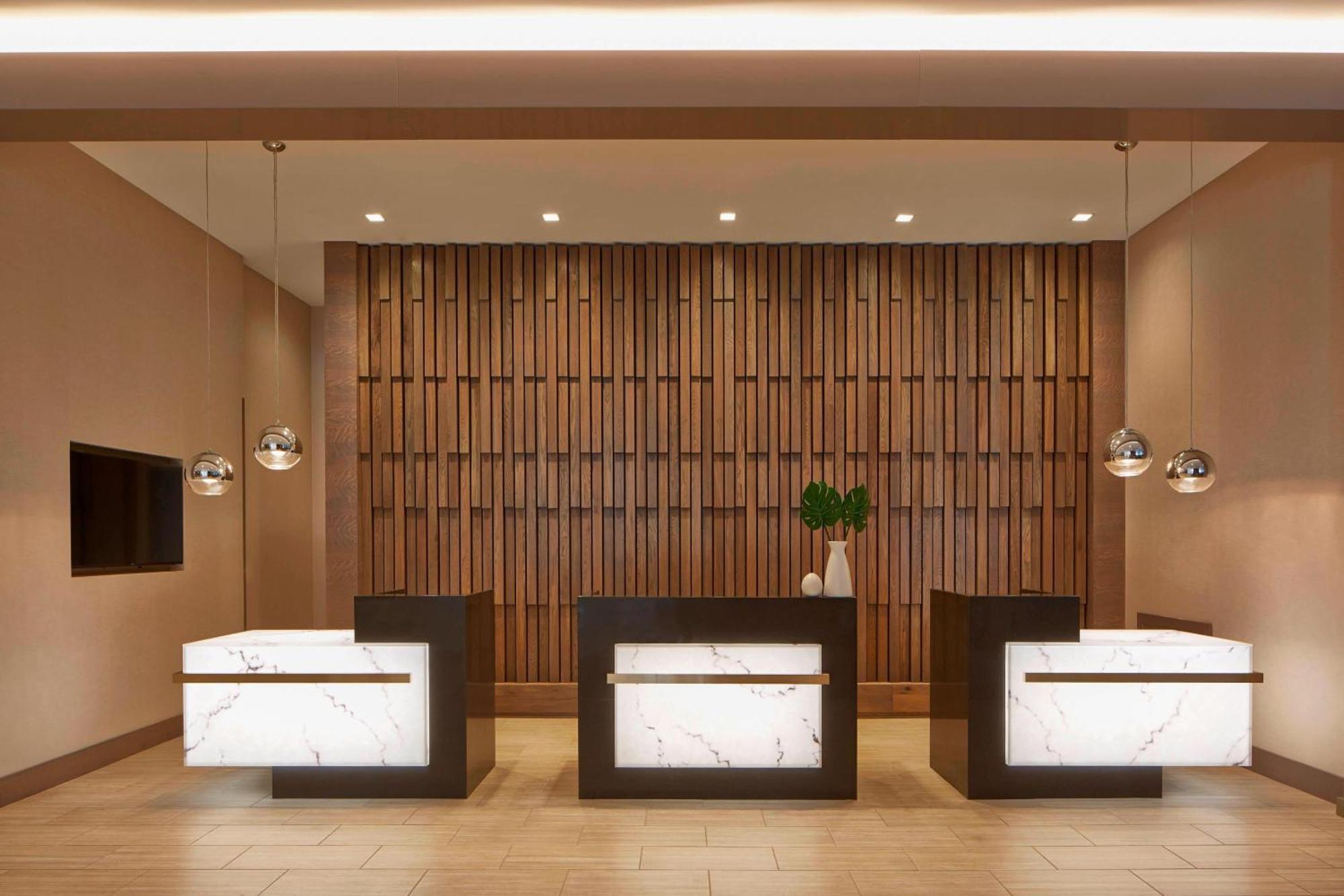 Ac Hotel By Marriott Seattle Bellevue/Downtown Экстерьер фото